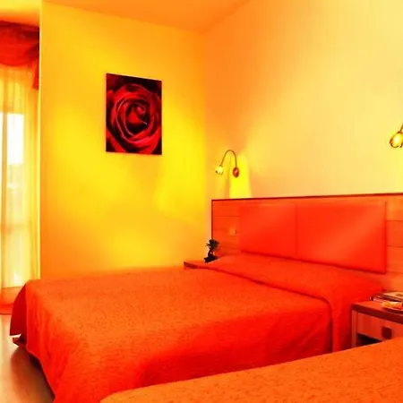 Hotel Chris 3*