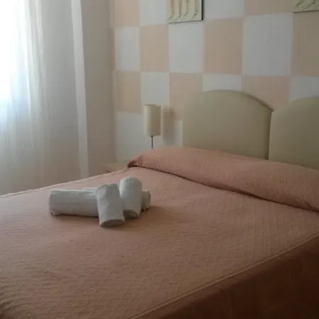 Hotel Chris 3*